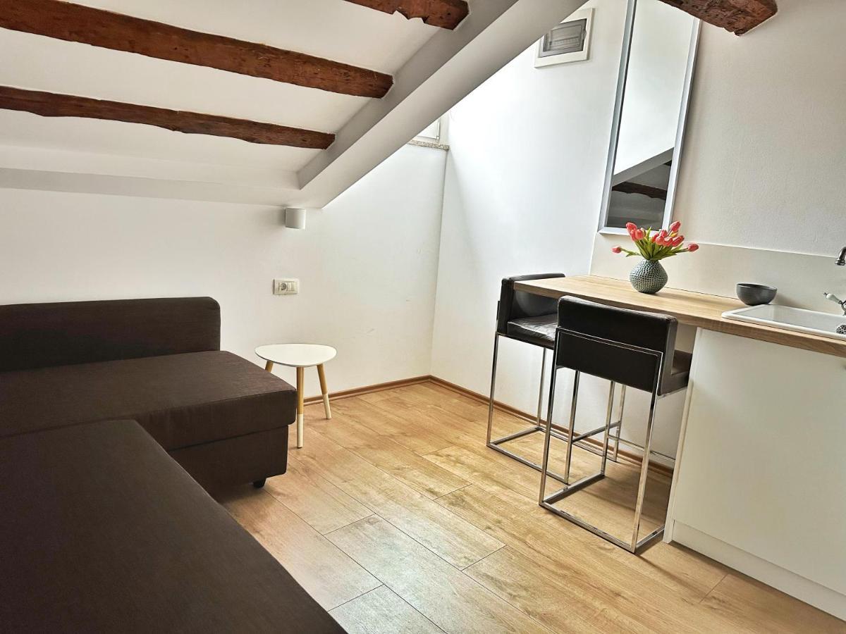 Romeo Apartments Rovigno Eksteriør billede