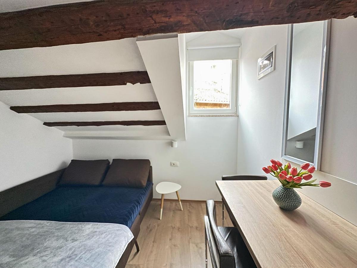 Romeo Apartments Rovigno Eksteriør billede